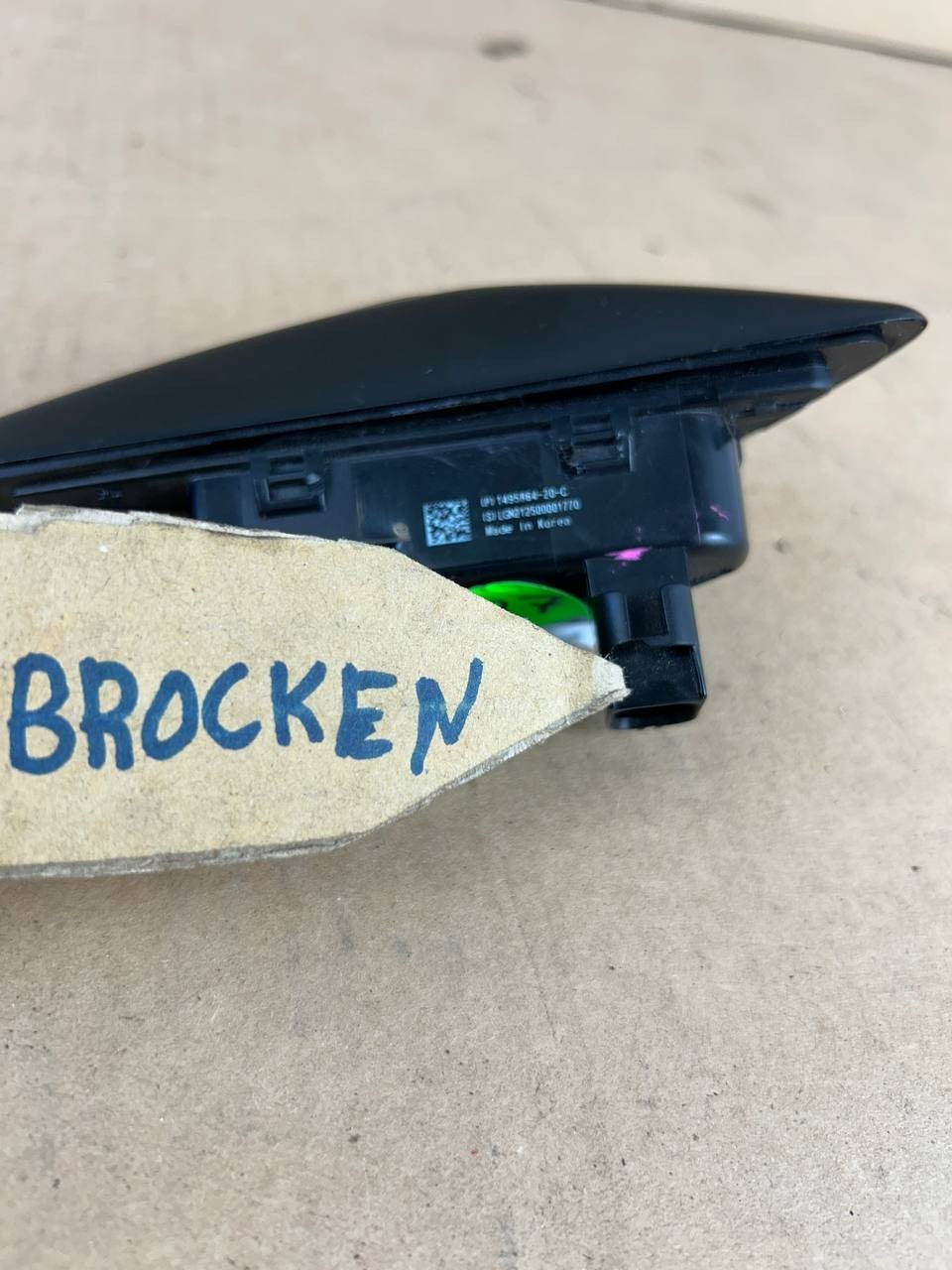 ✅ 20-24 Model Y  Front Left Fender Camera Turn Signal 1495864-20-C /damaged