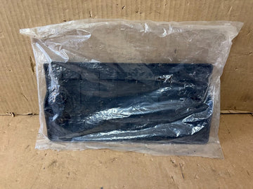 ✅ NEW! VinFast Front License Plate Bracket BEX30004040