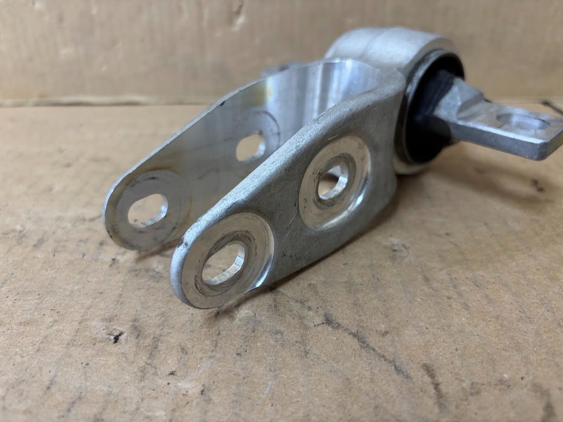 ✅16-20 Tesla Model S  Engine Mount Bracket 1030123-00-B MDR25897