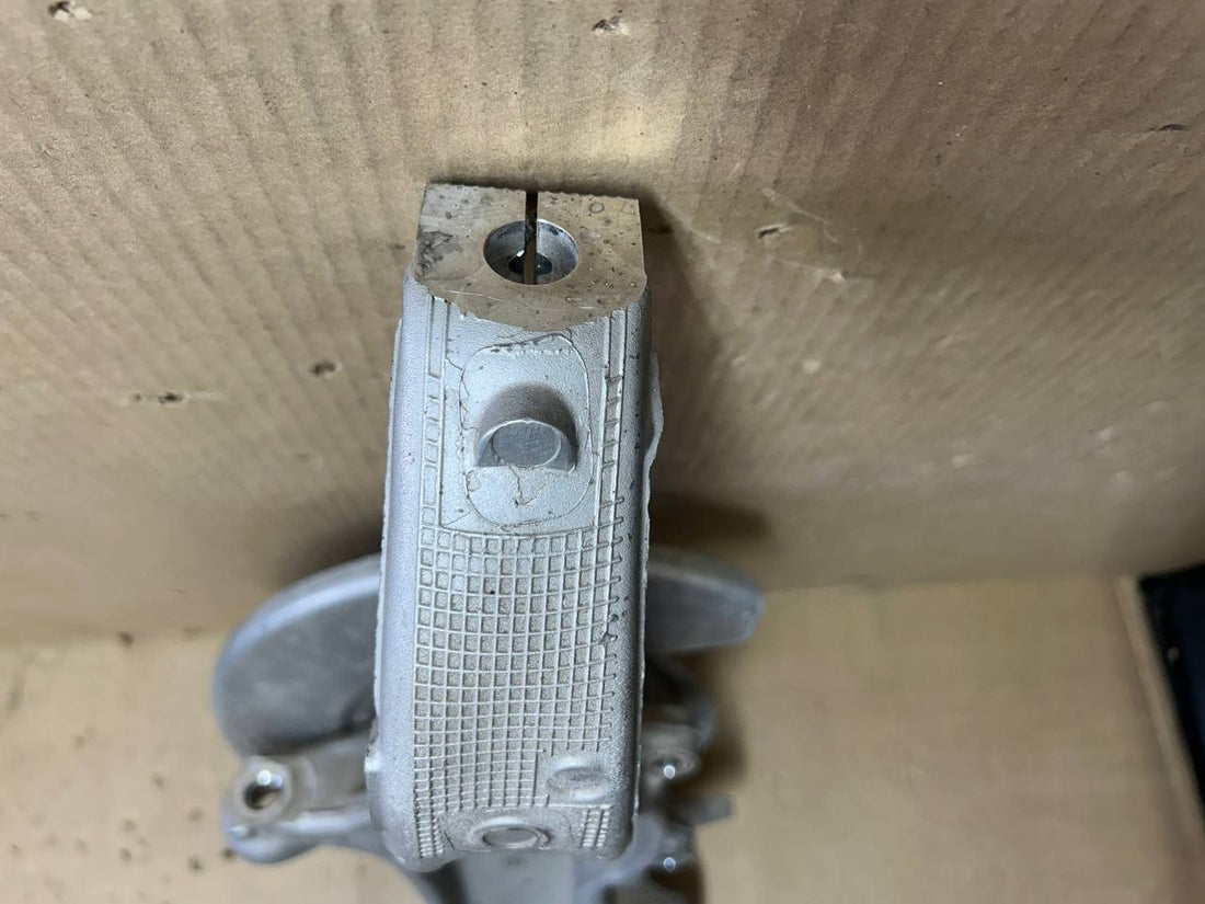 ✅17-23 Tesla Model 3 Front Right Spindle Knuckle w/ Dust Shield 1044316-00-E