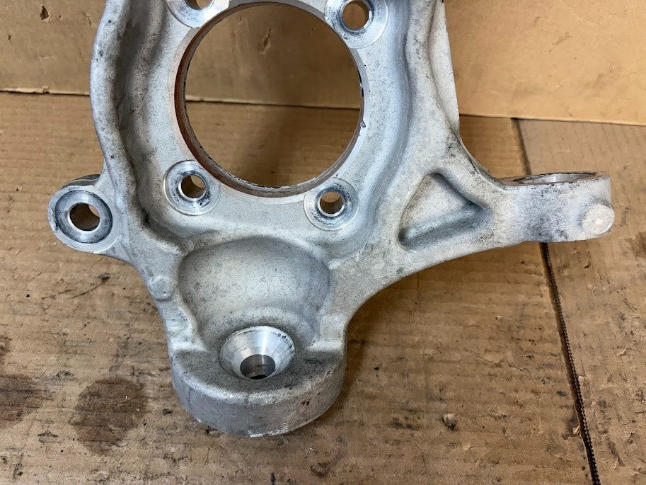 ✅ 22-24 Rivian R1T R1S Front Left Spindle Knuckle PT00001859