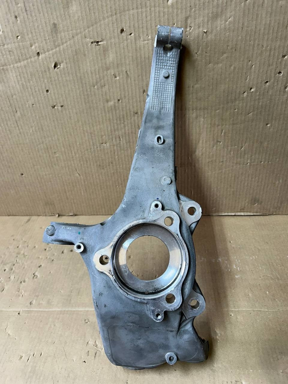 ✅ 20-25 Tesla Model Y  Front Driver Left Side Steering Knuckle 1188311-00-E