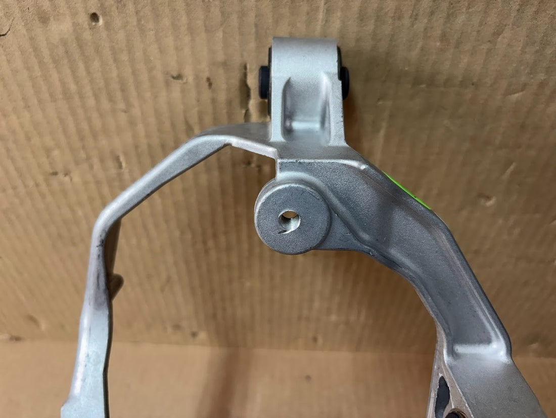 ✅ NEW!12-20 Model S X  Air Conditioning Compressor Bracket Mount Support 1037854