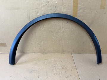 ✅20-22 Tesla Model Y Rear Right Side Fender Garnish Molding 1494188-00-C/scratch