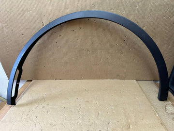 ✅ 20-24 Tesla Model Y Front left Side Fender Wheel Molding 1494185-00-C /cracked