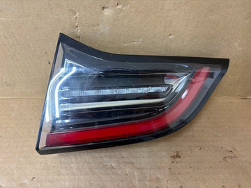 ✅ 2020-2024 Tesla Model 3/Y Right Inner 4 Pin Tail Light Lamp 1502089-00-B