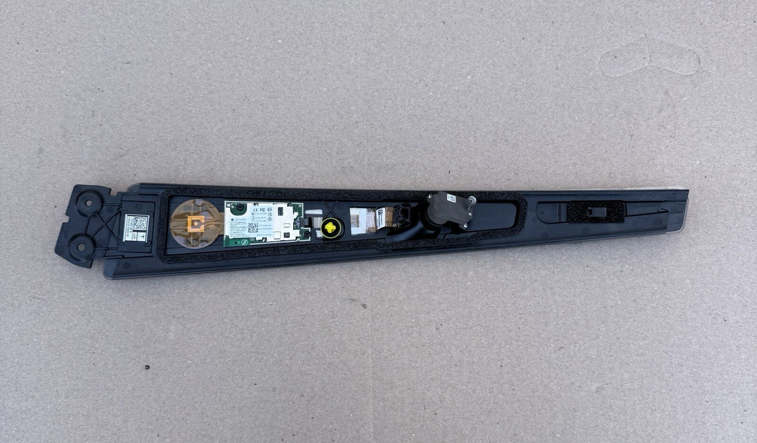 ✅OEM 21-24 Tesla Model X Plaid Left B Pillar Applique Glass W/ Camera 1751462