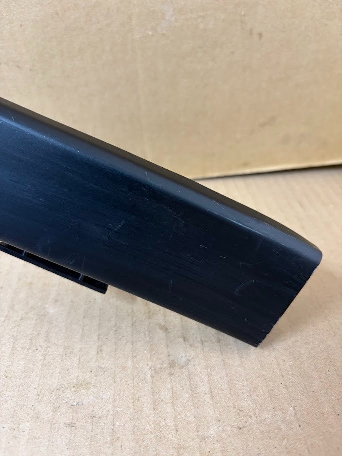 ✅ 2016-2020 Tesla Model X Rear Right Door Fairing Sill Jam Bracket 1058415-00
