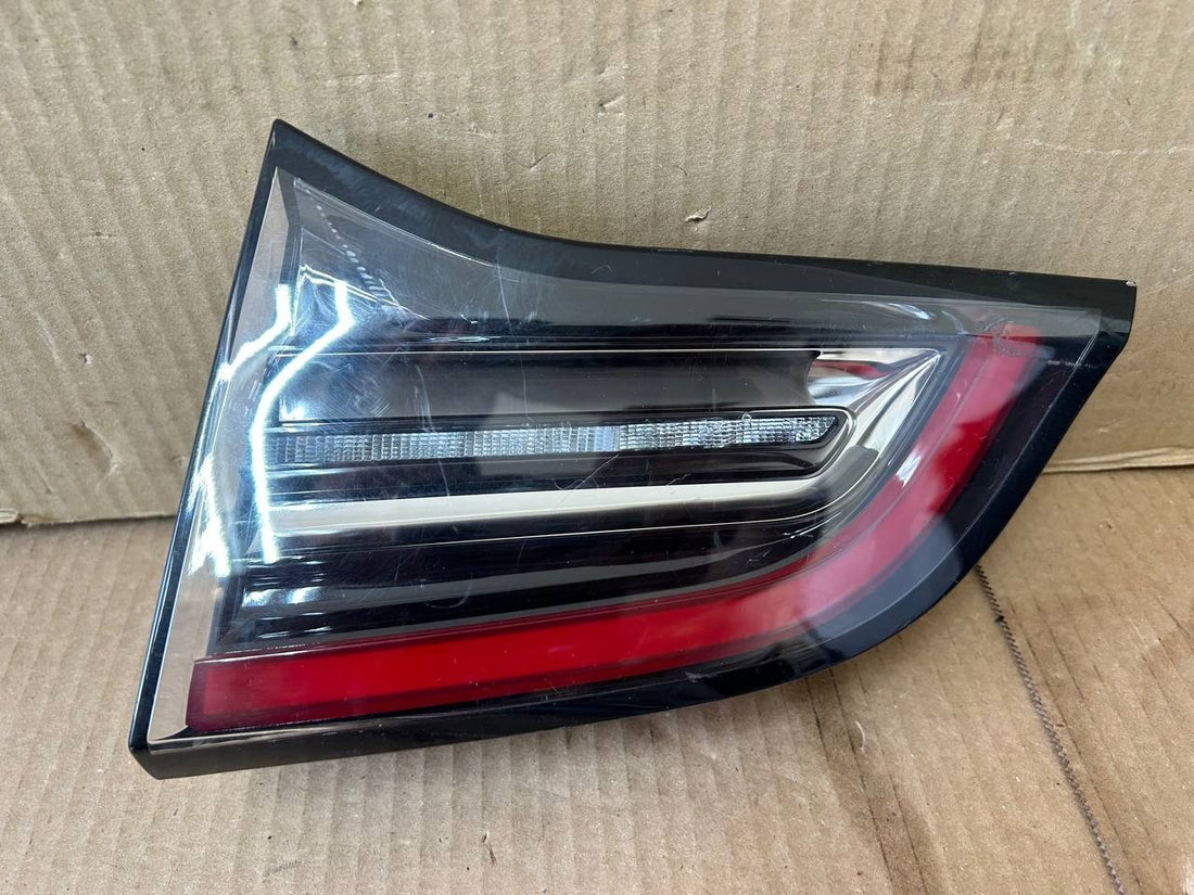 ✅2017-2020 Tesla 3 Inner Ttail Light Taillight Right 4 Pin 1502089-00-B