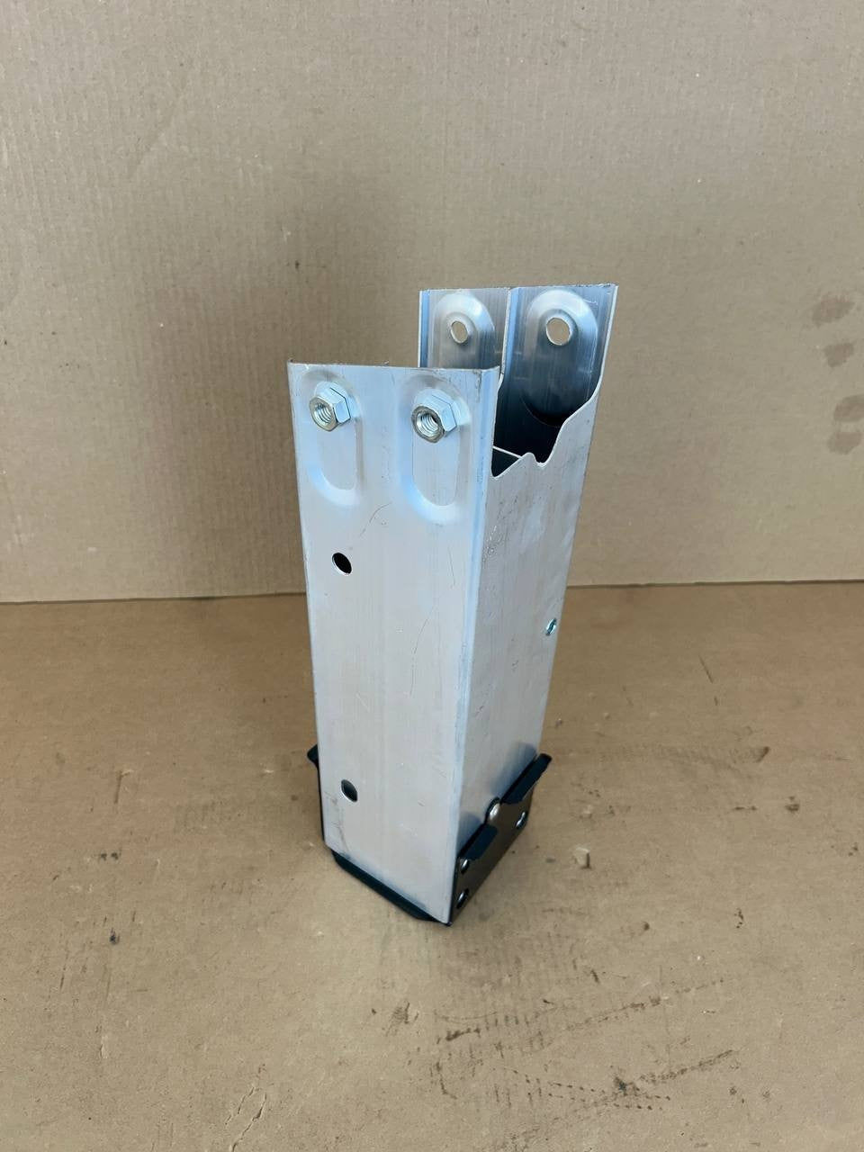 ✅NEW! 2020-2022 Tesla Model Y Front Right Bumper Rail Reinforcement 1487462-00-A