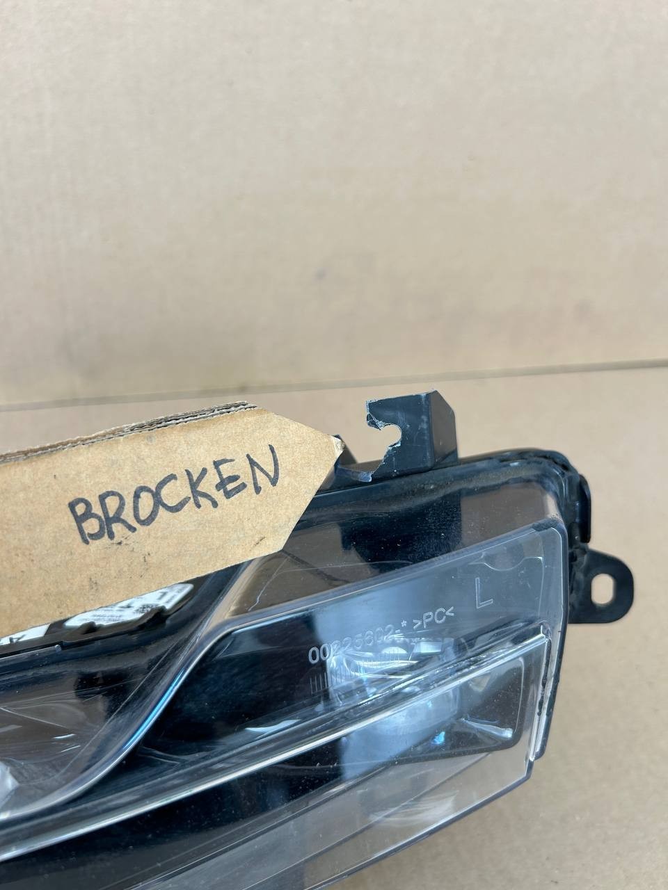 ✅ 17-24 Tesla Model 3 Front Left LED Fog Light Lamp OEM 1507930-00-B /broken