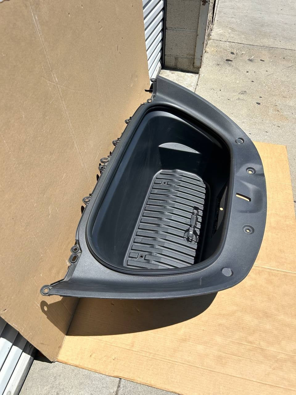 ✅OEM Tesla Model Y Front Frunk Compartment Storage Box 1492606-00-C
