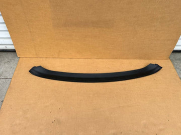 ✅16-20 Tesla Model X Rear Bumper Center Moulding Trim 1047976-00-C /scratched