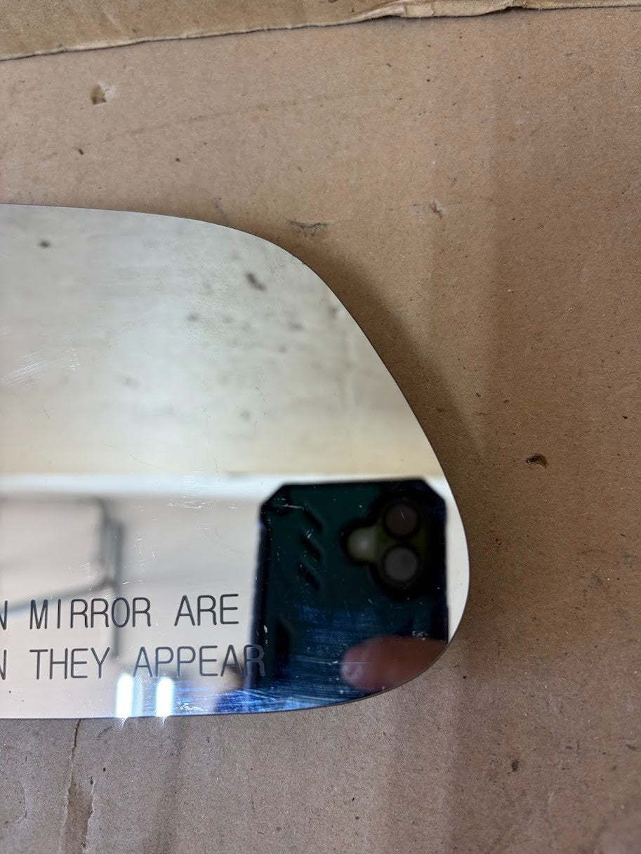 ✅ Tesla Model Y Right Side Mirror Glass