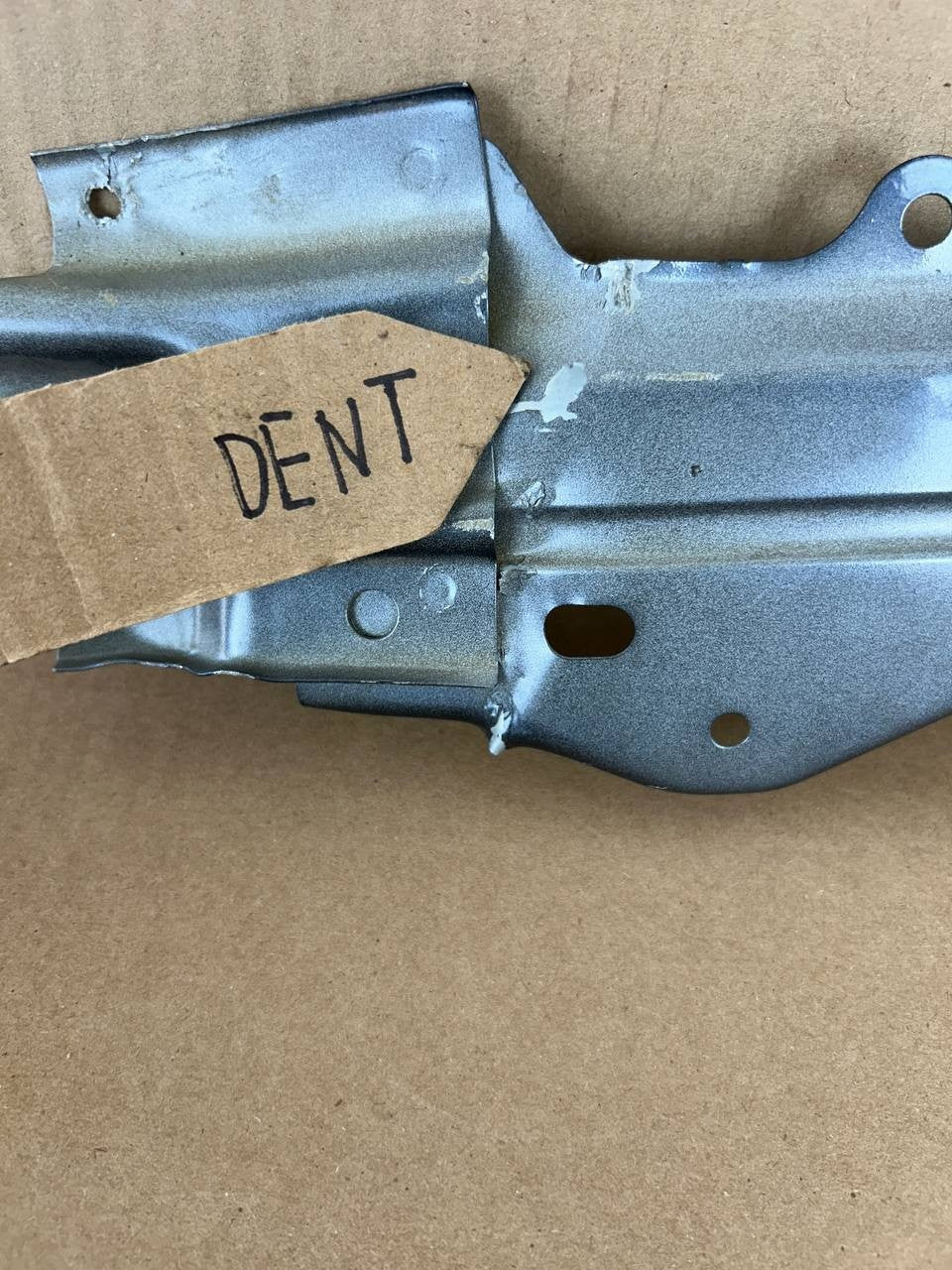 ✅17-23 Tesla Model 3 Front Right Fender Mount Bracket Headlamp 1092305-00B /dent