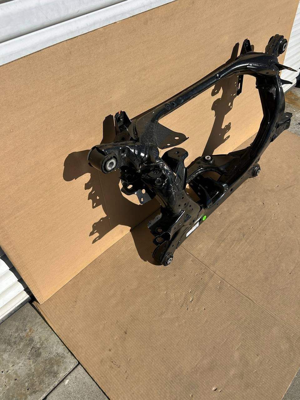 ✅Tesla Model 3/Y Rear Suspension Subframe 1344580-00-B /Damaged Tab