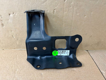 ✅ 25-26 Model Y Air Conditioning Bracket Support Right 1965000-00-B