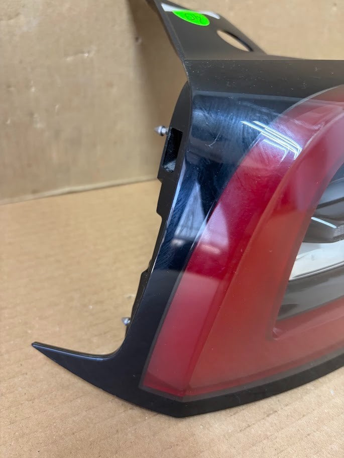 ✅2017-2023 Tesla Model Y Rear Left 4 Pin Tail Light Lamp 1502086