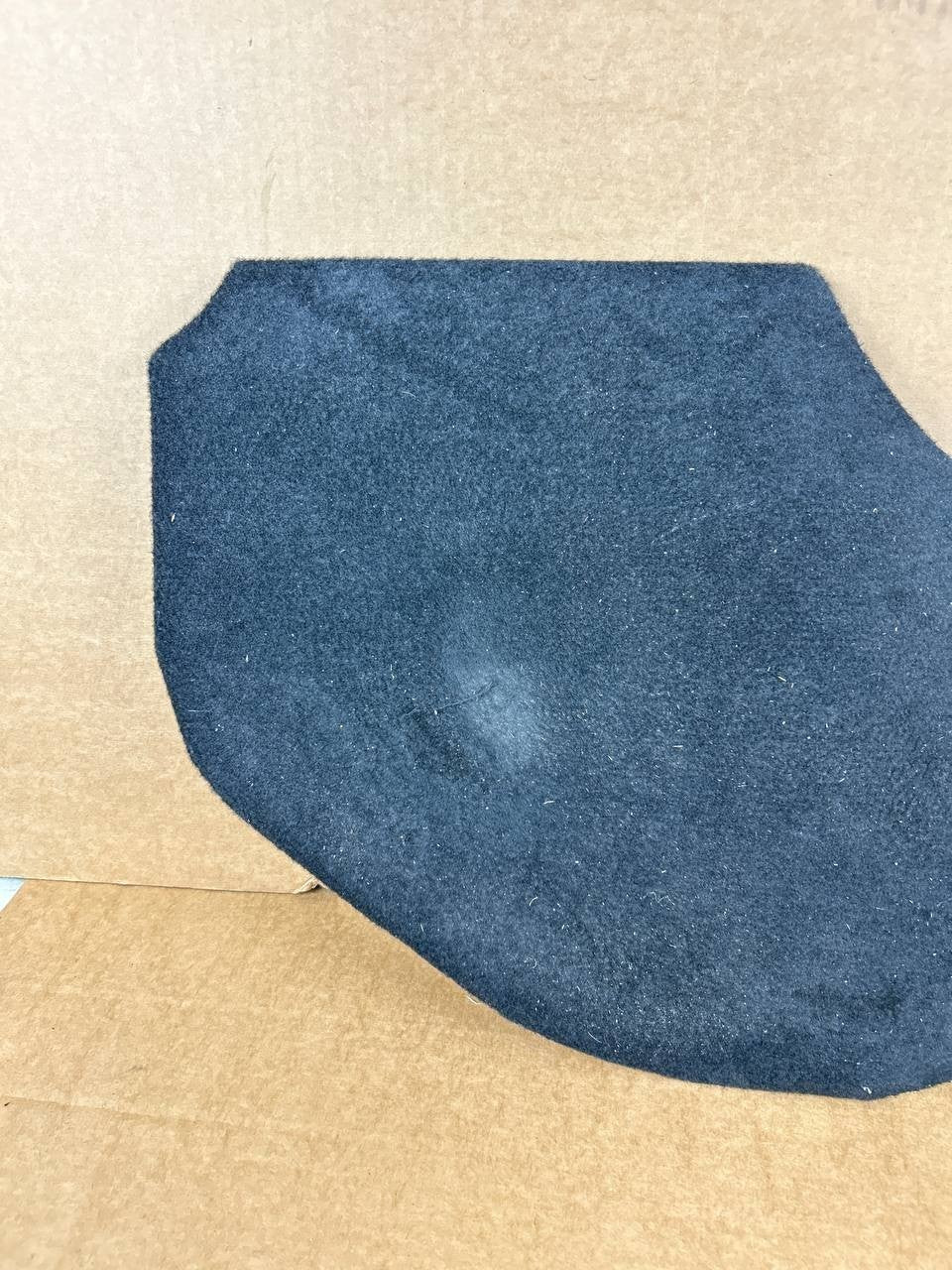 ✅ 17-20 Model 3 Driver Side Center Console Carpet Trim Cover Left 1086814-00-F