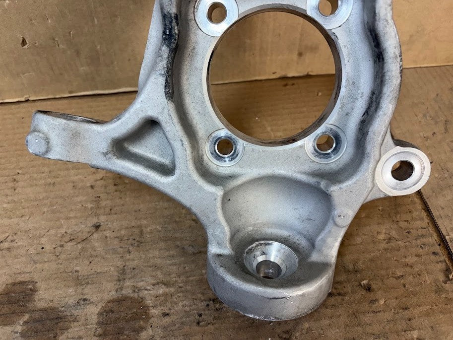 ✅ 22-24 Rivian R1T/R1S Front Right Spindle Knuckle PT00001860