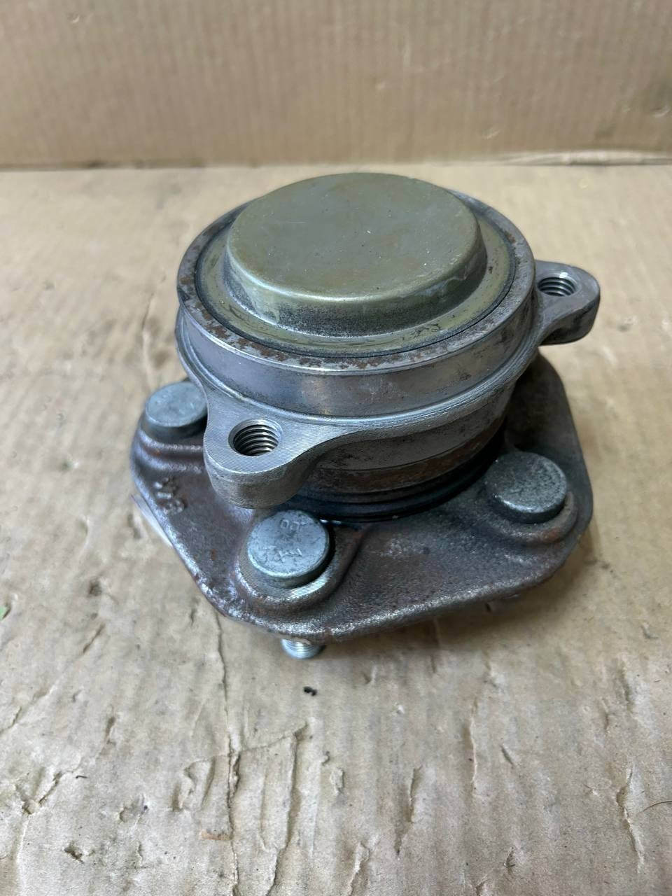 ✅ 17-23 Tesla Model 3/Y Front Left Right Wheel Hub & Bearing 1044122-00-E OEM
