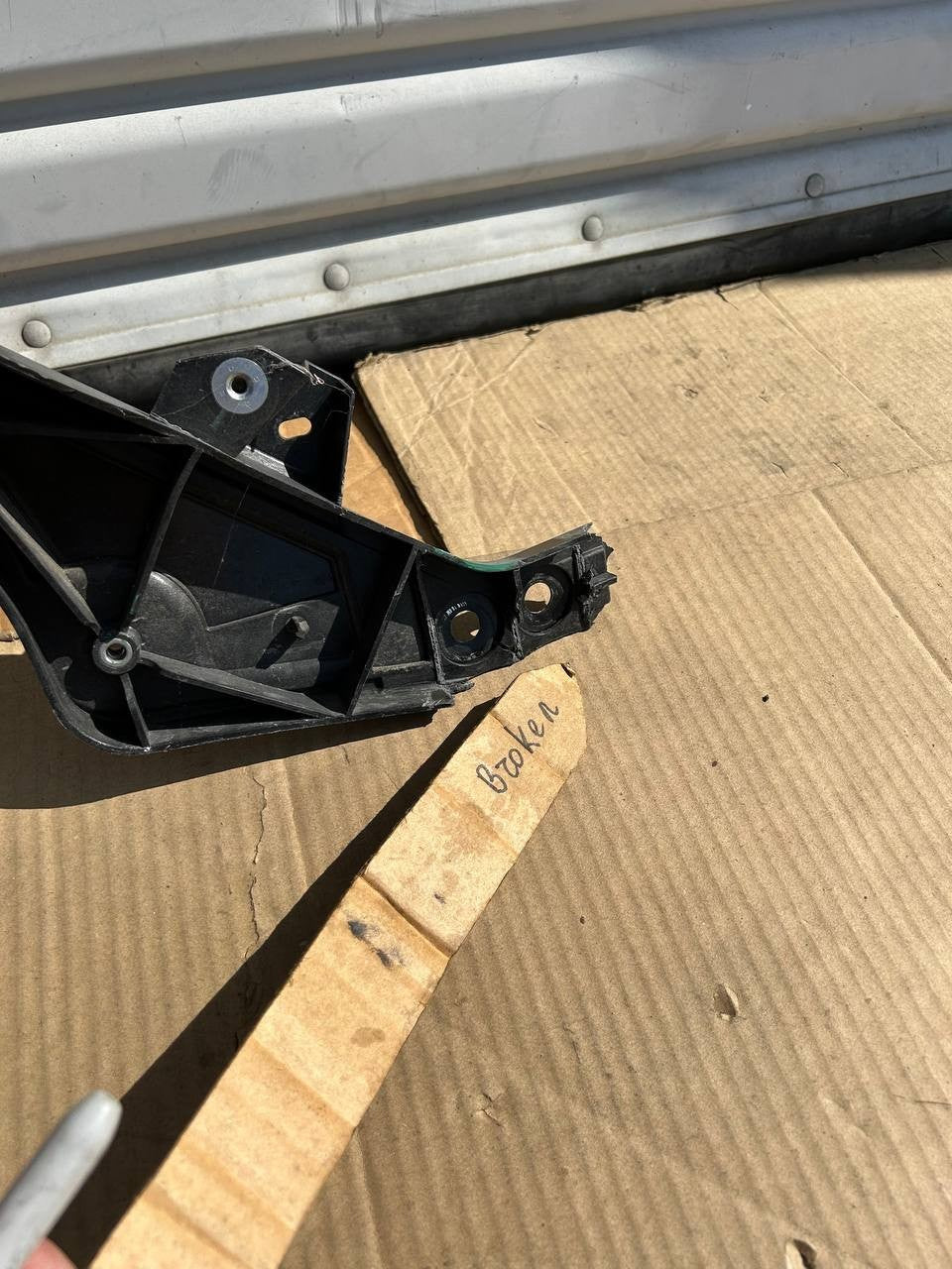 ✅20-24Tesla Model Y Front Bumper Radiator Support Carrier 1516277-00-G /damaged