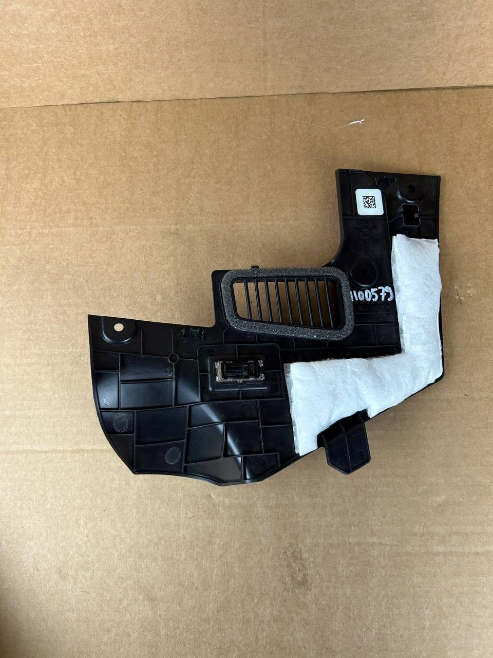 ✅ 17-23 Model 3 Front Left Lower Under Dash Knee Footwell Trim Cover 1100579