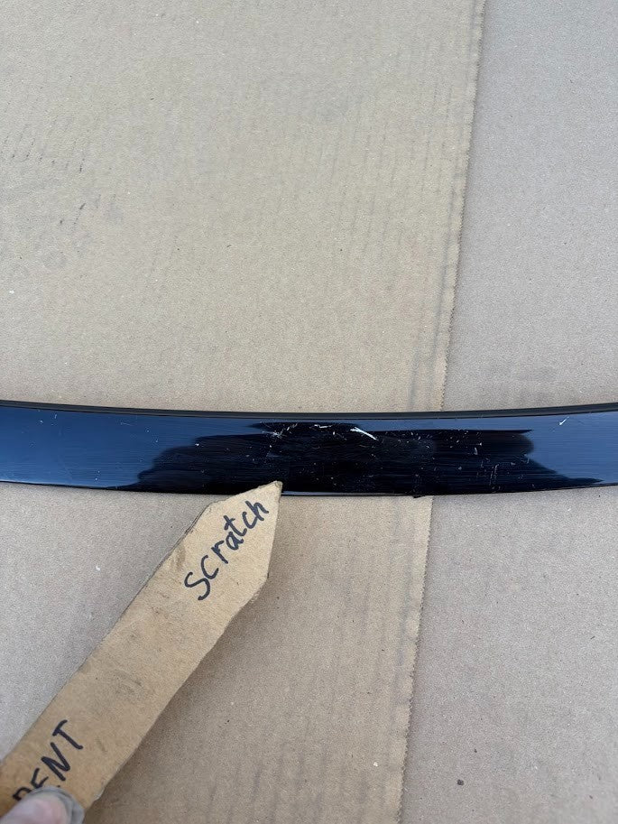 ✅ 22-25 Lucid Air Rear Window Glass Trim Molding Insert Panel OEM P11-E860P1-01