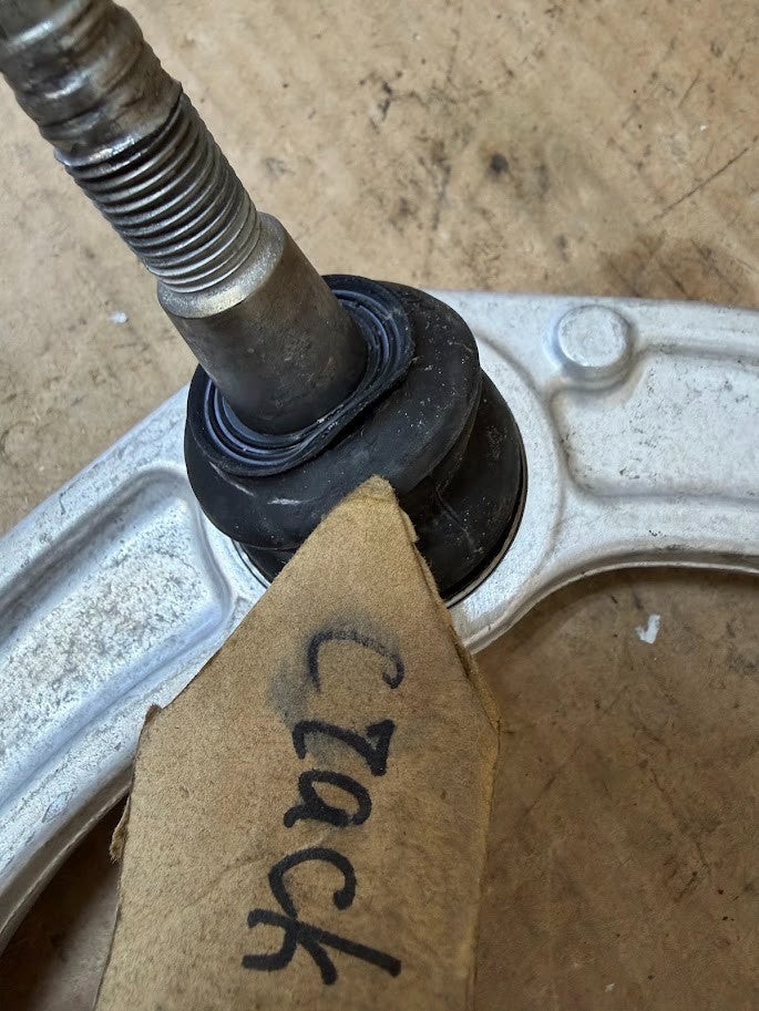 ✅22-25 Rivian R1S/R1T Front Left Upper Control Arm AWD PT00001853 /cracked