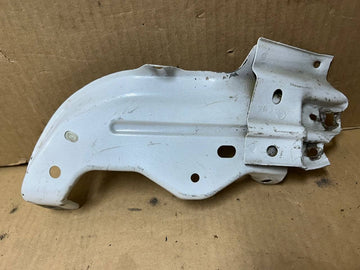 ✅ 17-23 Model 3 Front Driver Side Fender Mount Support Bracket Left 1092304-00-B