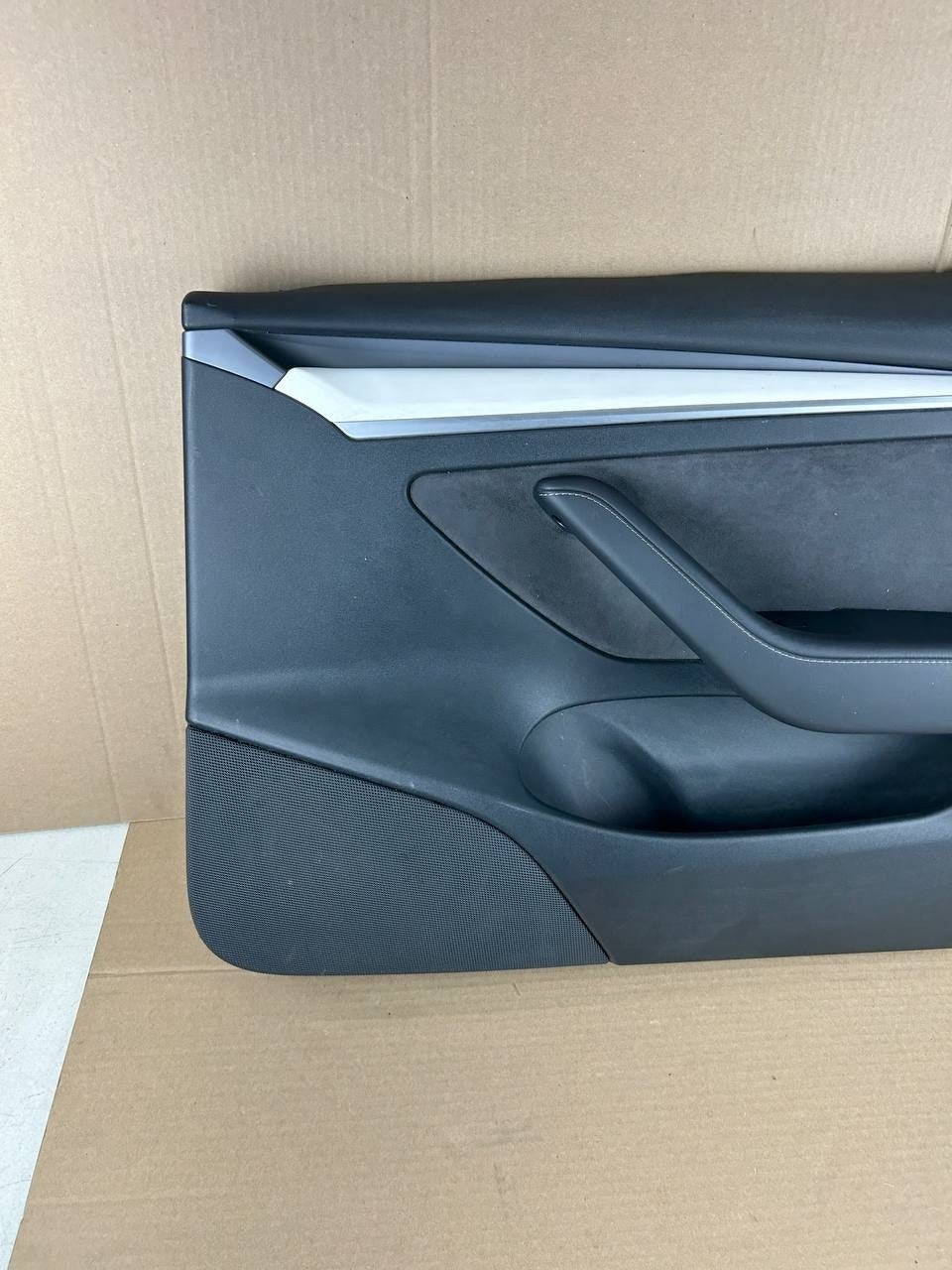 ✅Model 3 2021-2023 Front Side Interior Door Panel Trim Card Right 1593863-00-A