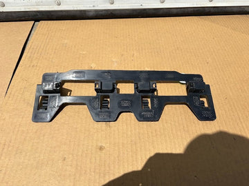 ✅24+ Tesla Model Y Juniper Welded Bracket Rear License Plate Lamp 1947138-00-A