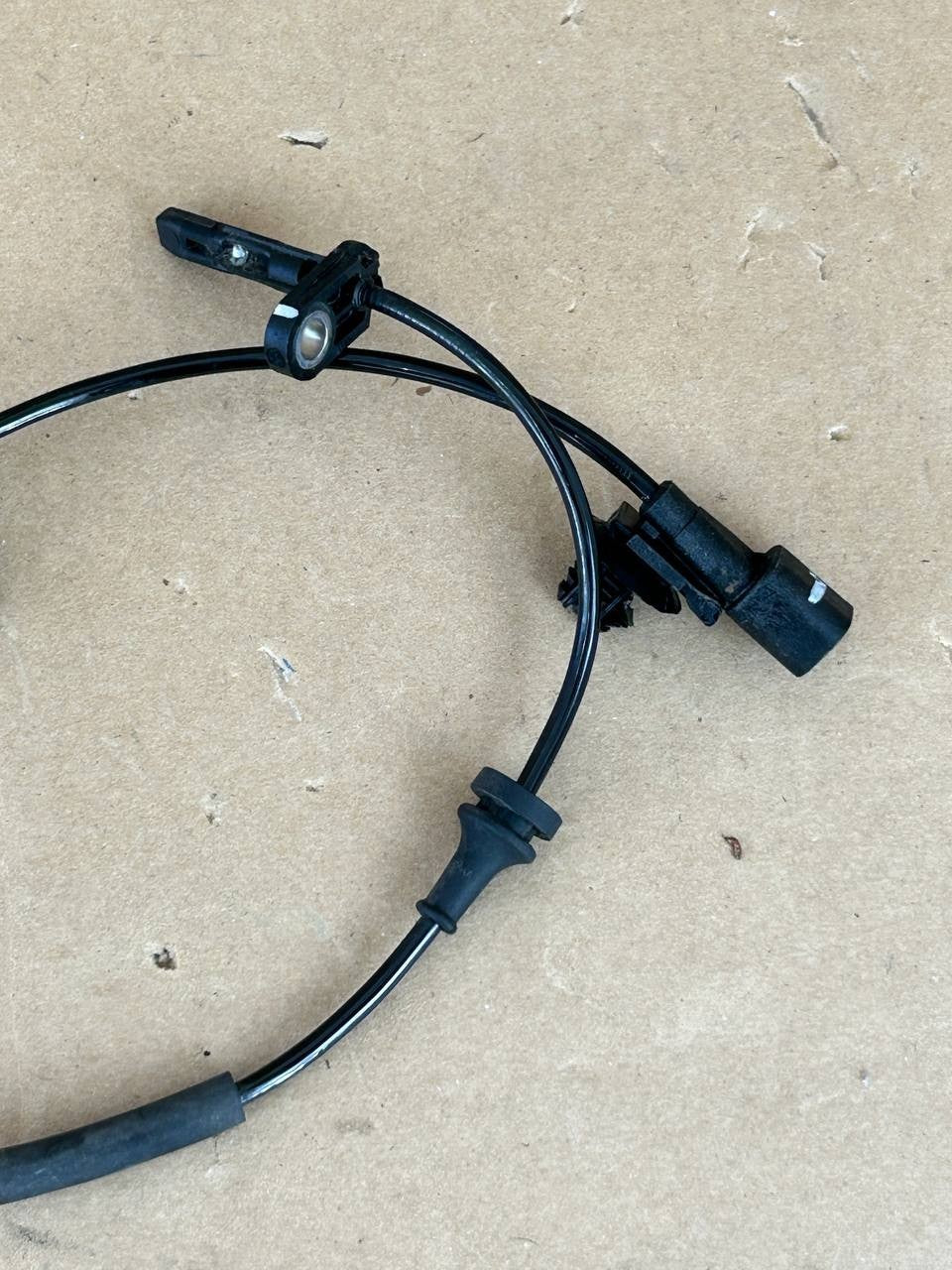 ✅ 2017-2022 Tesla Model 3/Y Rear Left/Right Wheel Speed ABS Sensor 1044771-00-D