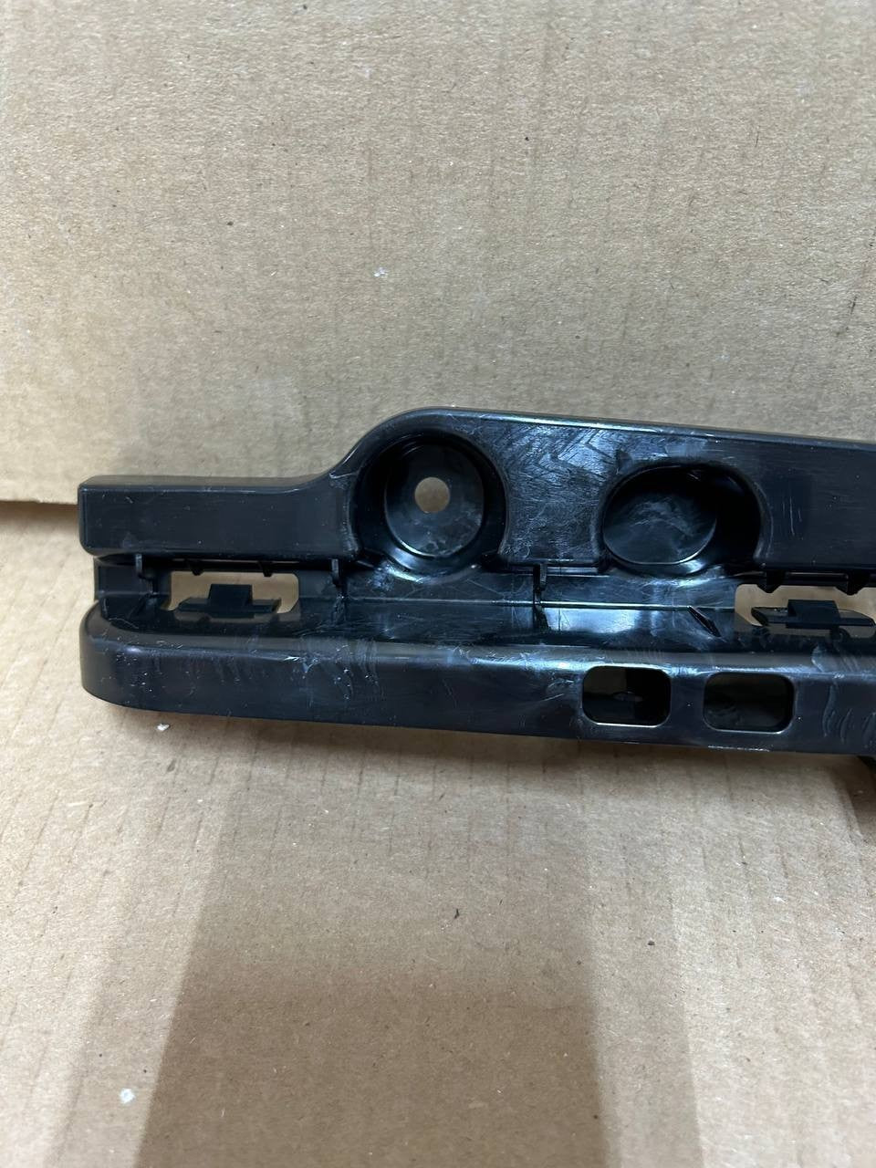 ✅NEW! 2026 Tesla Model Y Juniper Rear Bumper Center Bracket 1932600-00-B