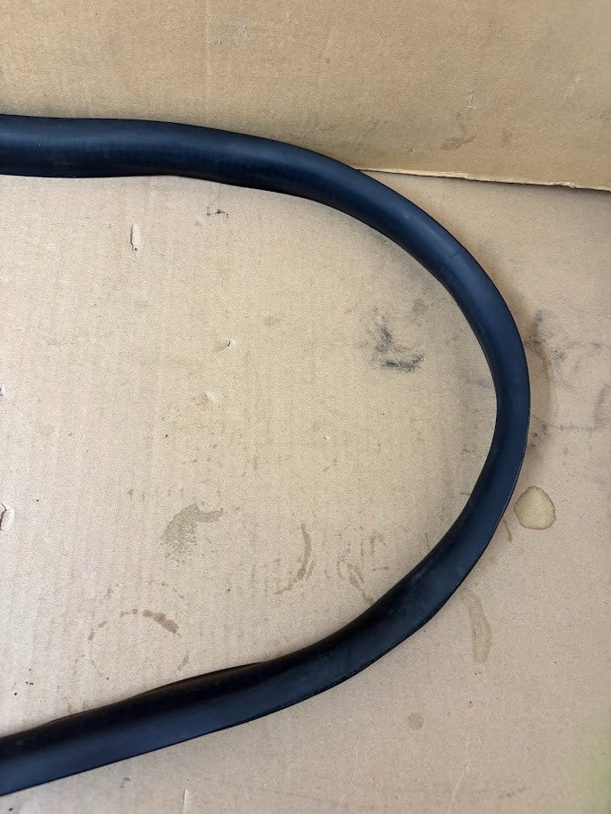 ✅20-24 Model Y Rear Left+Right Primary Body Weatherstrip Rubber Seal 1497675/76