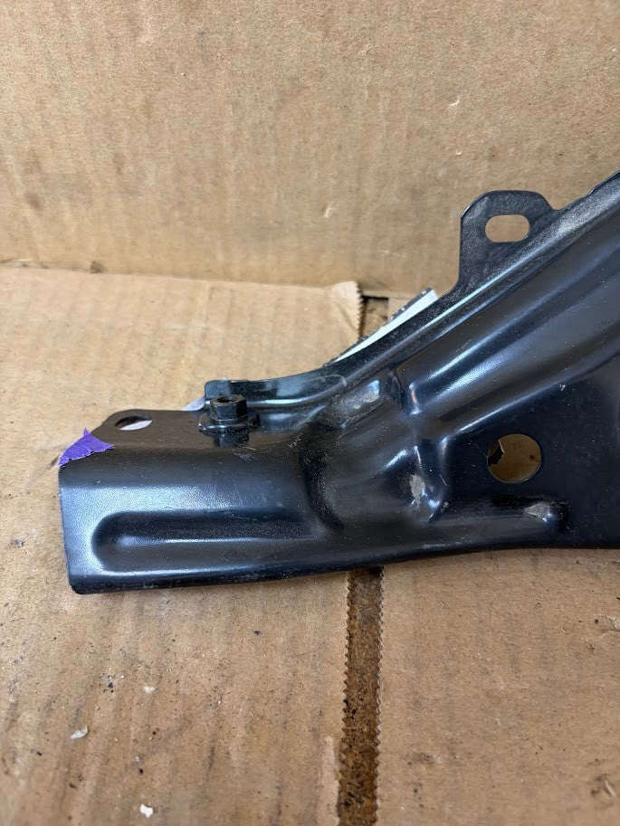 ✅ NEW! 26-27 Tesla Model Y Juniper Right Lower Fender Bracket 2095524-00-A