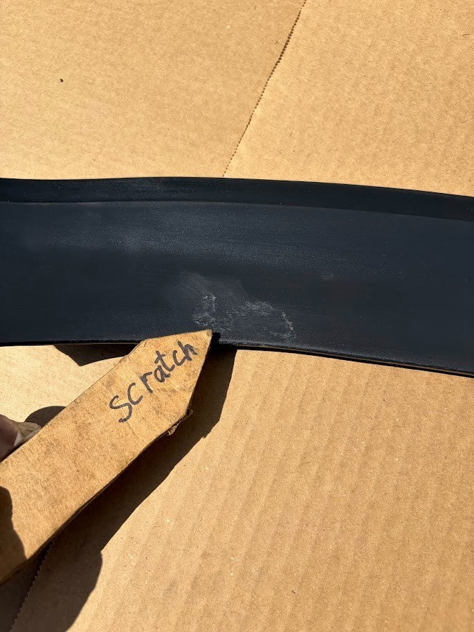 ✅ 16-26 Tesla Model X  Rear Bumper Center Molding Trim 1047976-00-D /scratched