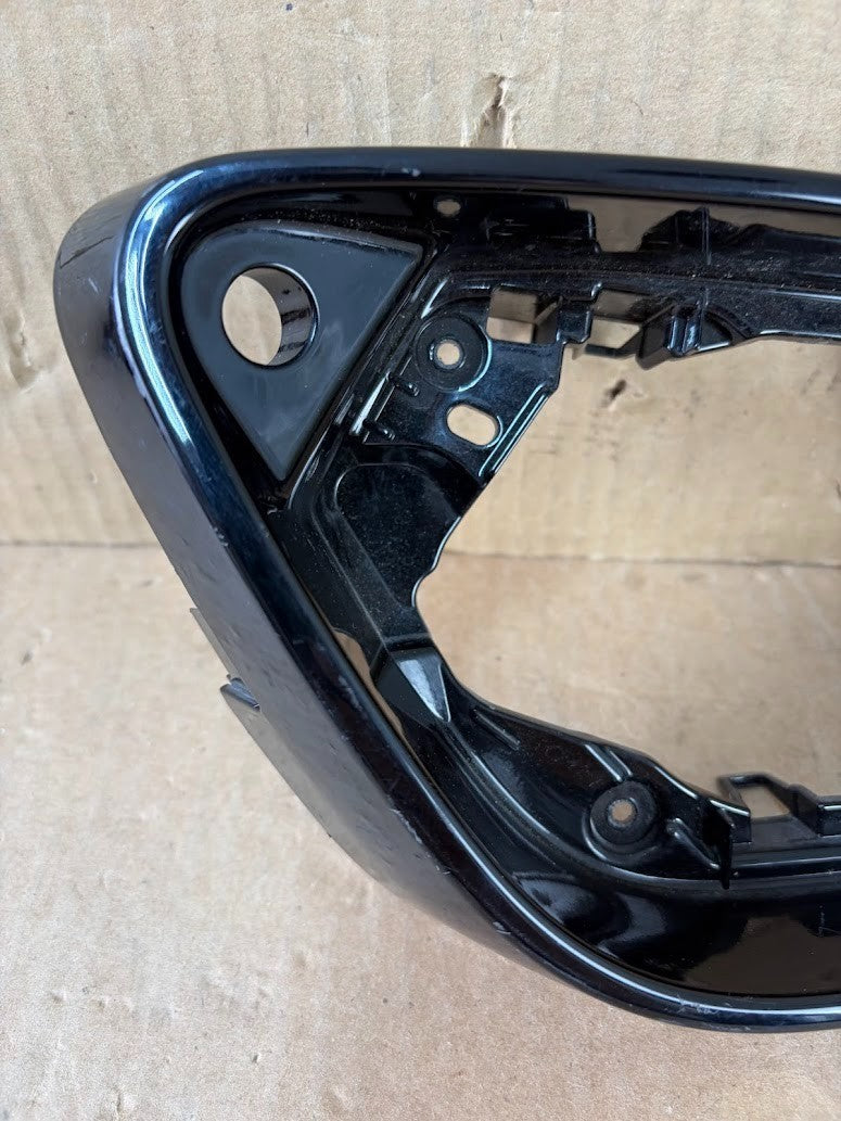 ✅ Lucid Air Right Bezel Black Glossy TL-09-NW-22193