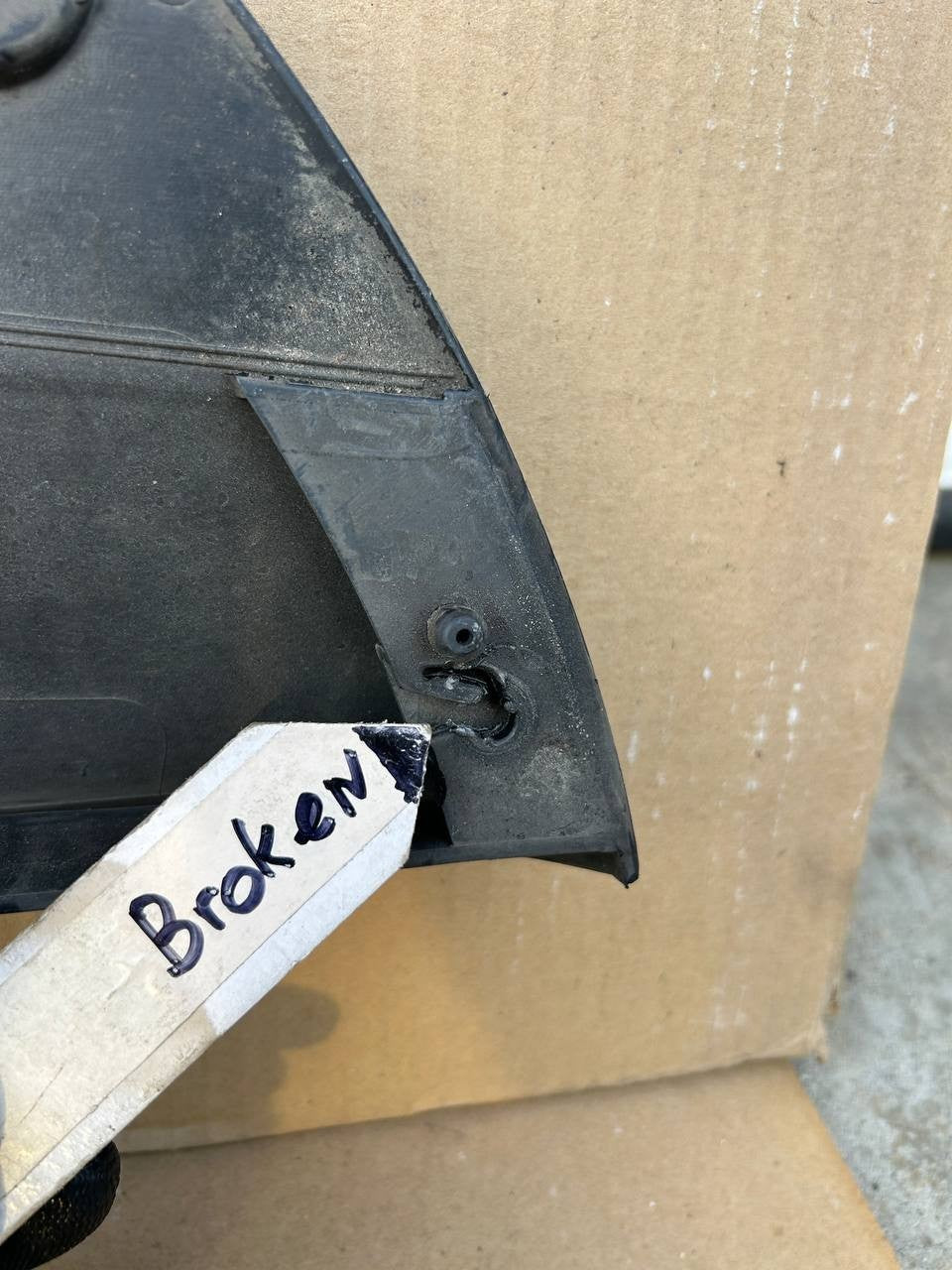 ✅ 17-23 Tesla Model 3 Front Bumper Lower Valance Shield Splash 108417400D broken