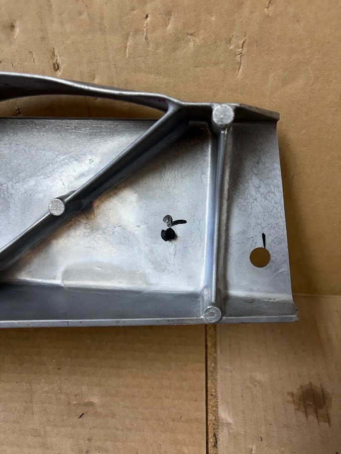 ✅ 2024-2025 Tesla Cybertruck Right Bumper Support Bracket Mount 1803898-01 OEM