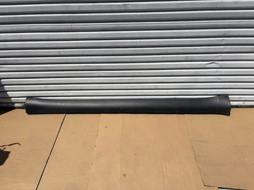 ✅ 20-22 Tesla Model Y Left Side Panel Extension 1497740-00-B /scratched