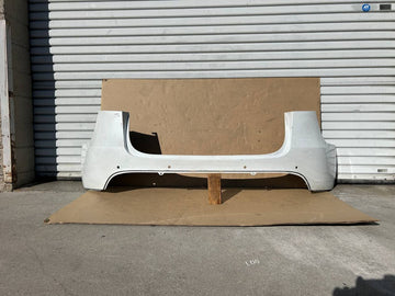 ✅2020-2023 Tesla Model Y Rear Bumper Cover White OEM 1494005-00-B /broken