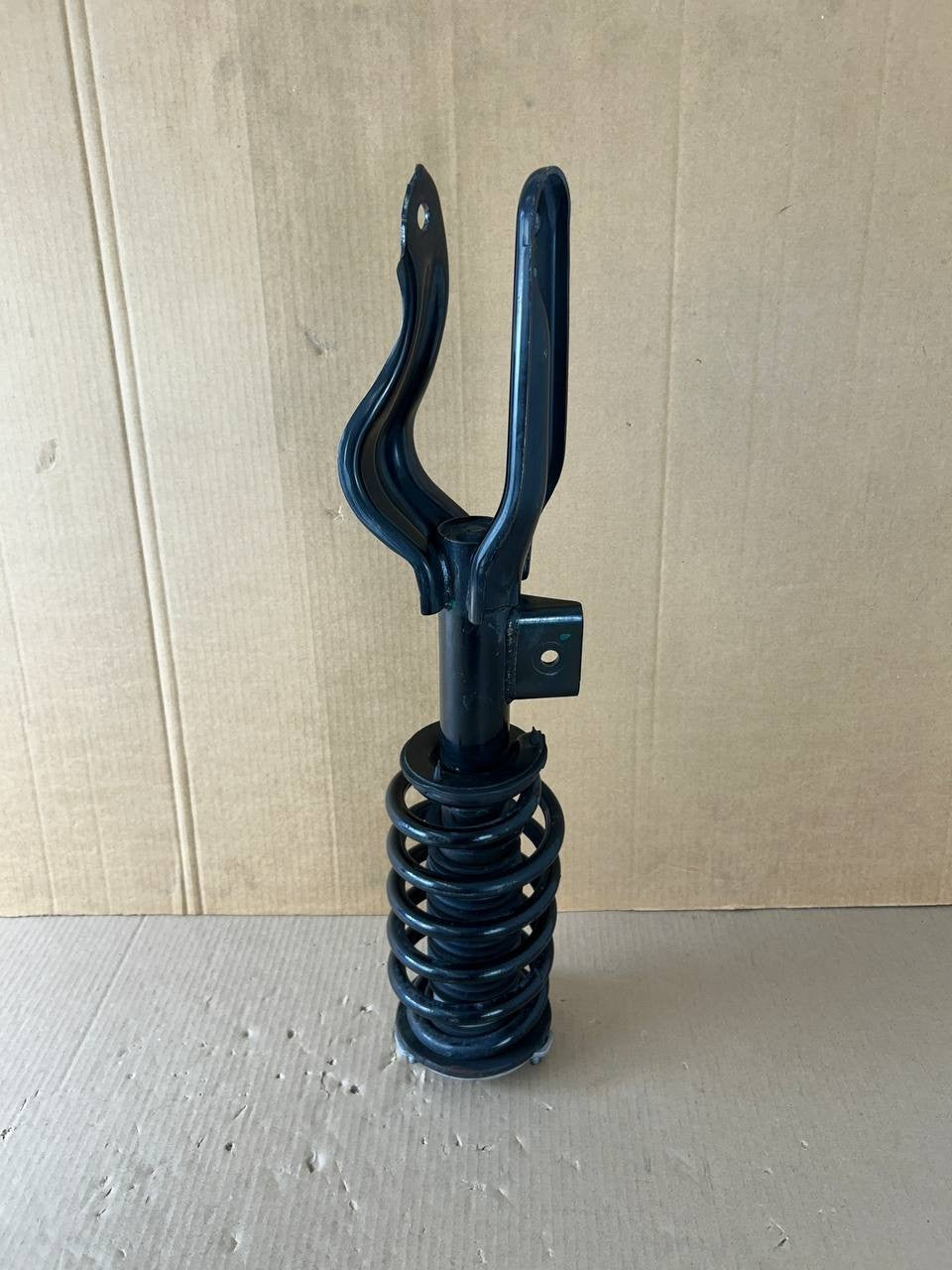 ✅Tesla Model 3 Front Left Driver Side Strut Shock Absorber AWD 1044363-00-F OEM