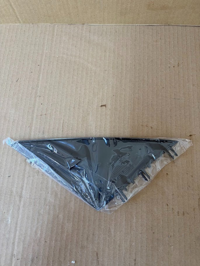 ✅NEW! 20-24 Tesla Model Y Left Triangle Mirror Bracket S-8202109