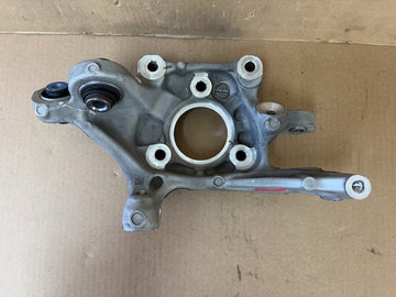 ✅ 19-21  GM Cadillac Rear Left Spindle Knuckle 84196218 / SV70207159