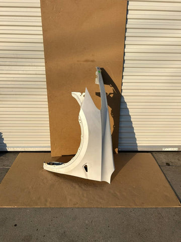 ✅2017-2024 Tesla Model Y Front Left Side Fender White w/dent and scratches