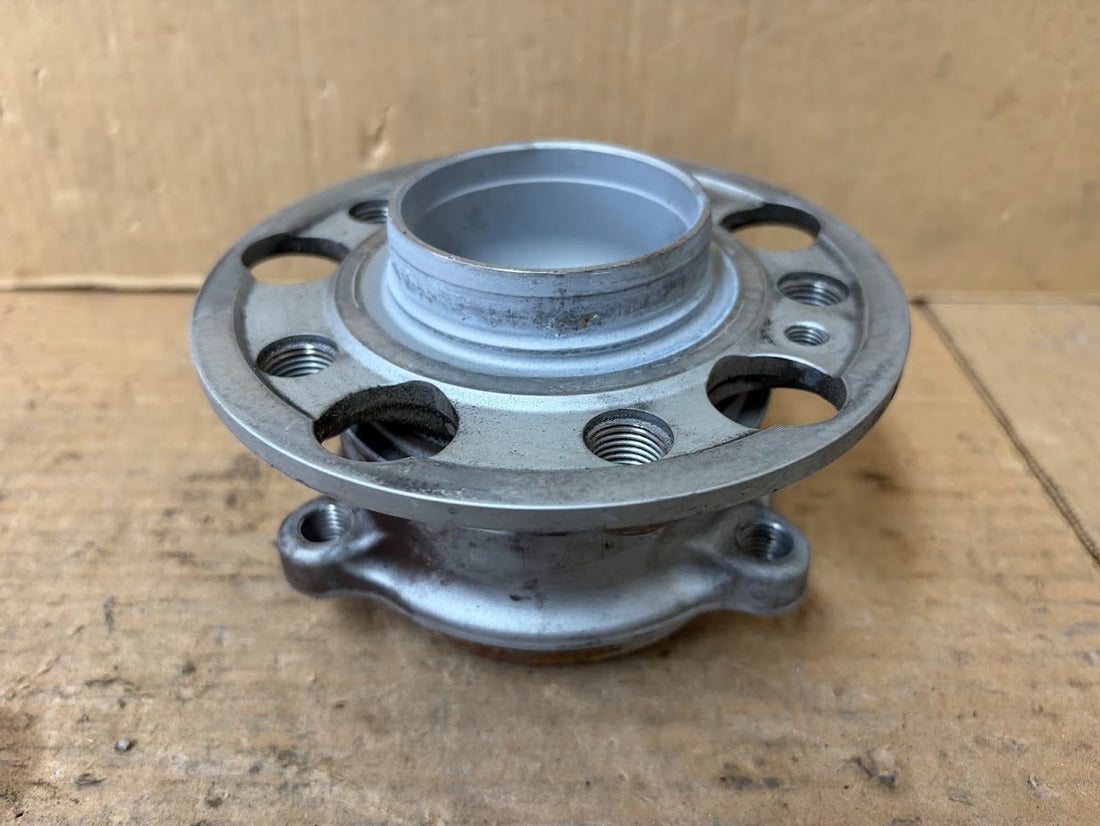 ✅ Mercedes-Benz Eqs Front Left Bearing Wheel A2973340300