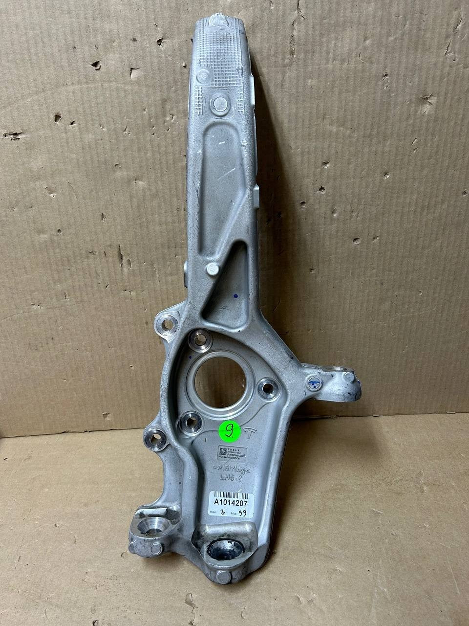 ✅OEM 2017-2023 Tesla Model 3 Front Left LH Driver Steering Knuckle 1044311-00-E