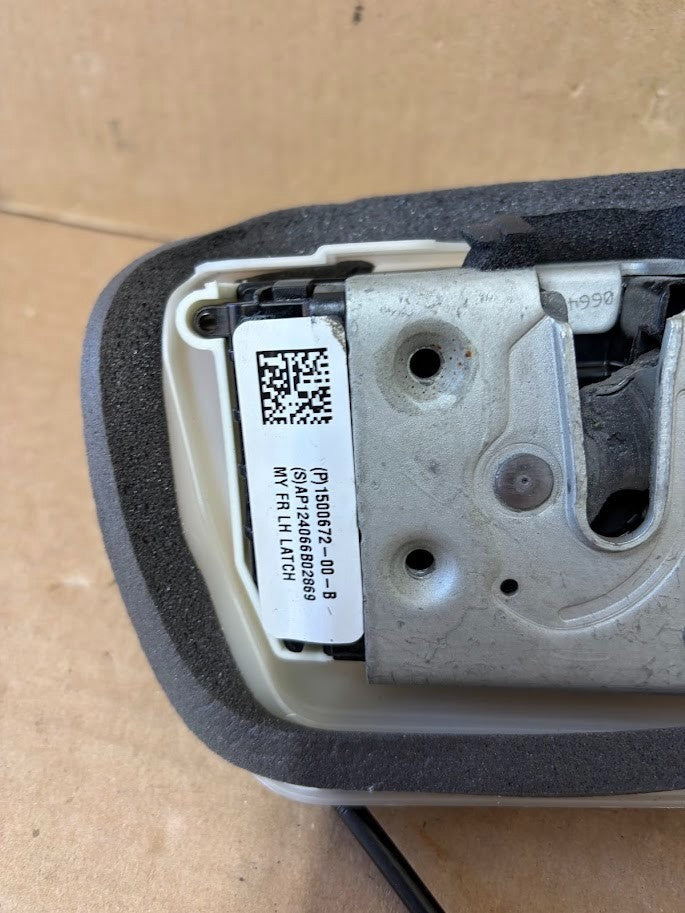 ✅ 2017-2023 Tesla Model Y/3 Front Left Side Door Lock 1500672-00-B OEM