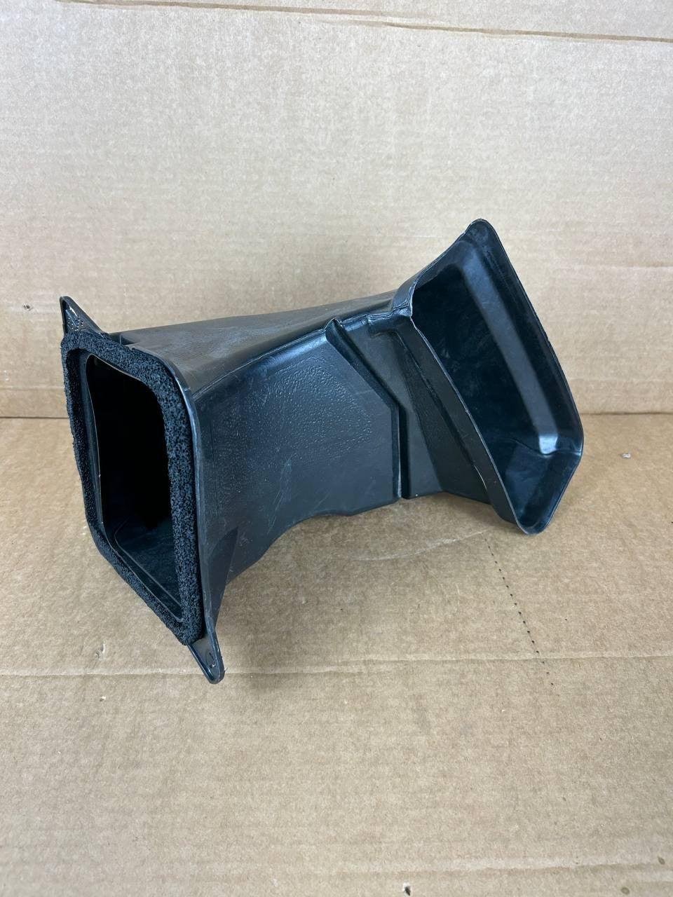 ✅17-23 Tesla Model 3  HVAC A/C Heater Air Intake Duct Pipe  1561154-00-A